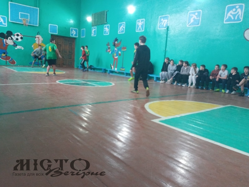 У Павлівській громаді проведено 2 етап змагань «Пліч-о-пліч всеукраїнські шкільні ліги» з масового футболу серед учнів 5-9 класів 