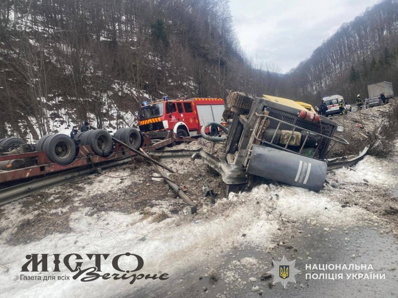 Жахлива автотроща на Закарпатті: батьки загинули, а їх дитина дивом вижила 