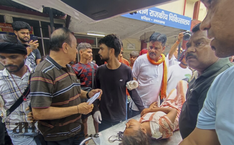 На Півночі Індії через тисняву в храмі загинули шестеро людей, десятки постраждалих 