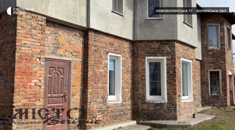 Пошкоджені дахи й вибиті вікна: у Нововолинській громаді фіксують наслідки ворожої атаки 