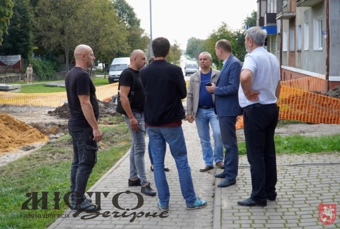 У центрі Володимира завершують реконструкції теплових мереж 