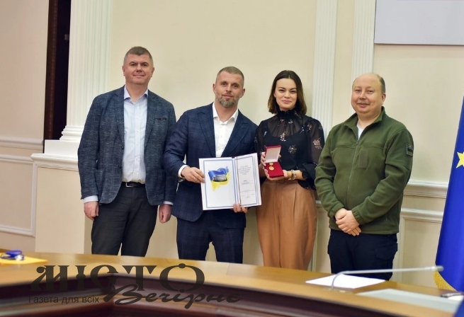 Директорка Володимирської дитячої художньої школи отримала премію Кабміну 