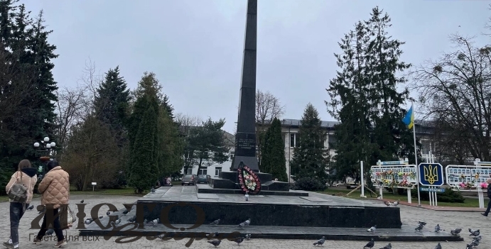 У Володимирі хочуть позбутися пам'ятника радянської доби, що знаходиться у центрі міста 
