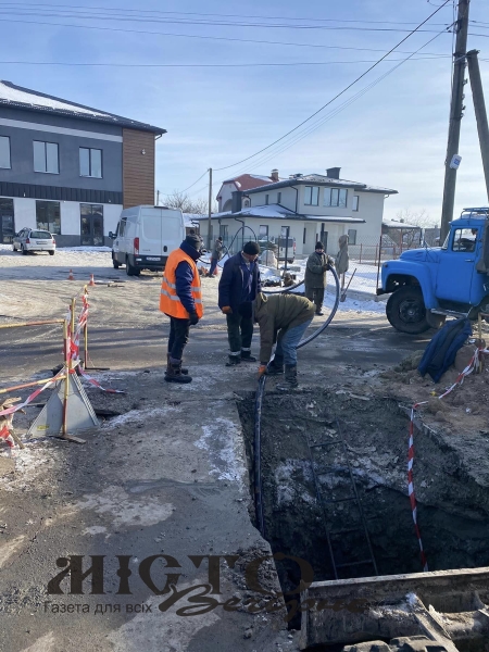 На вулиці, де постійно трапляються пориви у Володимирі, прокладуть нові труби 