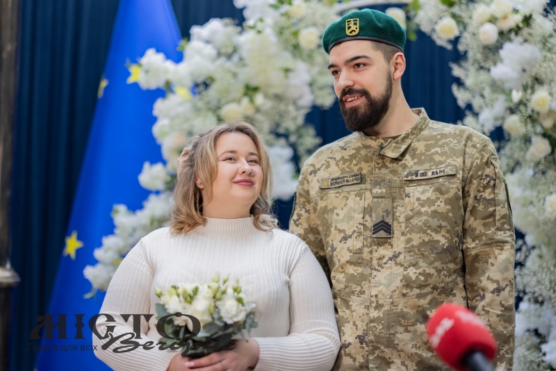 Прикордонник з Володимирського району відіграв весілля у День закоханих 