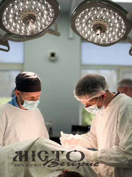 У Володимирському ТМО провели складну операцію на легенях 