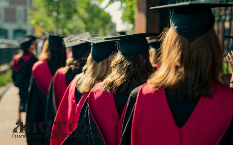 Стипендії для студентів збільшать удвічі у наступному році 