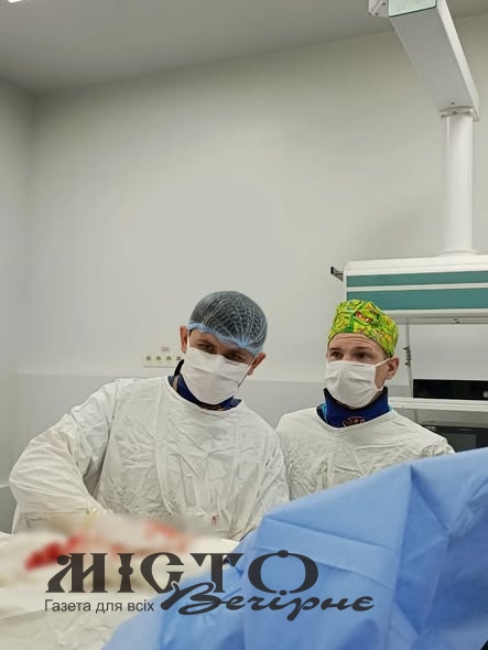 У Володимирському ТМО прооперували чоловіка зі складним переломом стегна - новини Володимир-Водинського У Володимирському ТМО прооперували чоловіка зі складним переломом стегна
