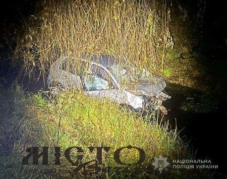Їхав понад 100 км/год: на Волині п'яний водій злетів у річку 