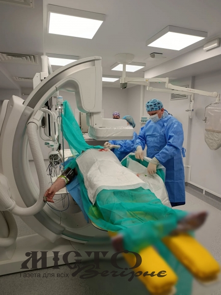  Життя без болю в ногах: у Володимирському ТМО проводять ангіографію судин 