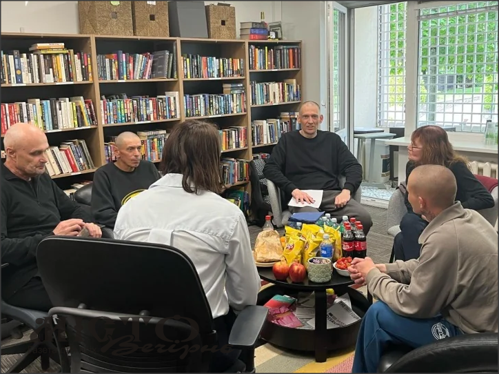 Лукашенко після зустрічі з Келлогом звільнив 14 політв'язнів 