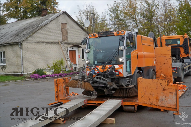 У Володимирі нова комунальна техніка від німецьких партнерів 