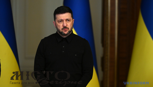 Зеленський: Україна не зможе самостійно профінансувати ЗСУ у 800 тисяч, потрібна допомога партнерів - новини Володимир-Водинського Зеленський: Україна не зможе самостійно профінансувати ЗСУ у 800 тисяч, потрібна допомога партнерів