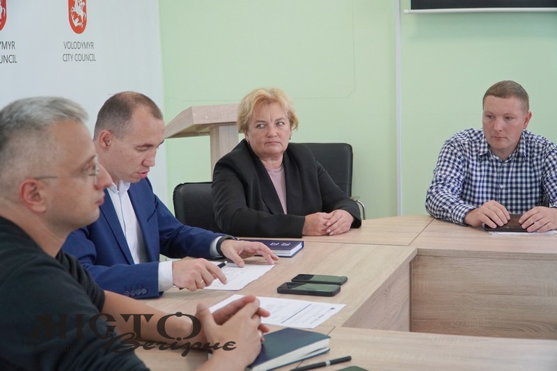 У Володимирі на зустрічі з головами ОСББ говорили про програми співфінансування та зелену енергетику 