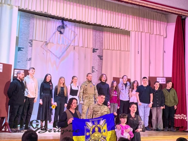 У Володимирі відбулась премʼєра пʼєси «Кицька на спогад про темінь» 