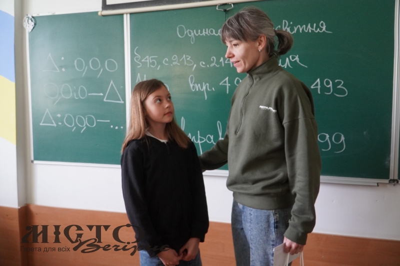 У Володимирі з 11-річчям привітали доньку загиблого військового Олександра Винокурова 