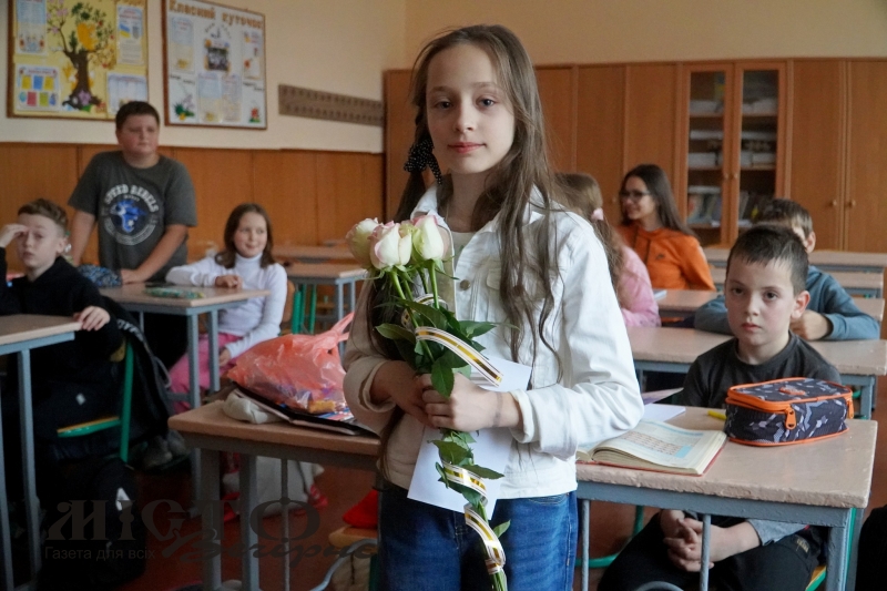 У Володимирі привітали з днем народження доньку померлого захисника Дмитра Ольшевського 