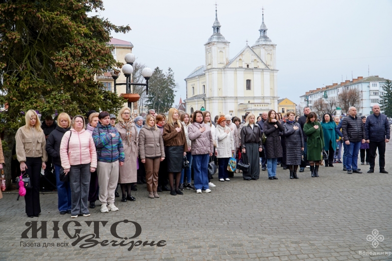 Поіменно згадали кожного: у Володимирі відбулася меморіальна літія за полеглими воїнами 