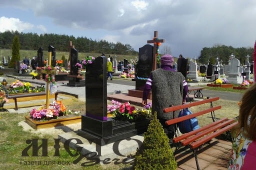 На кладовища Володимир-Волинської громади у поминальну неділю  не запускатимуть додаткові маршрути громадського транспорту 
