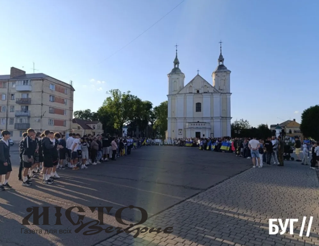 Володимир готується зустрічати звільненого з полону прикордонника Володимира Оліфирука 