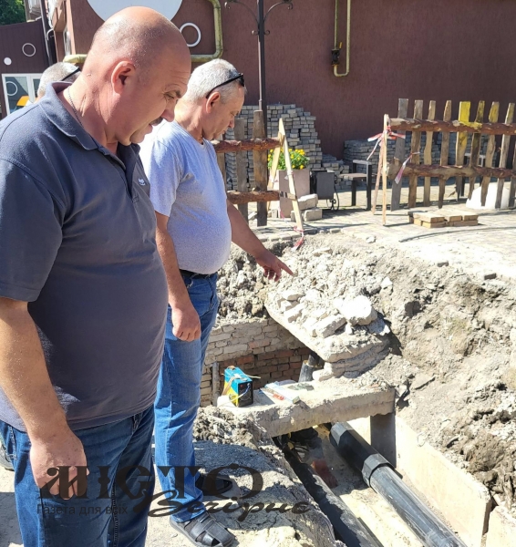 У Володимирі замінюють застарілі теплотраси: готуються до опалювального сезону 