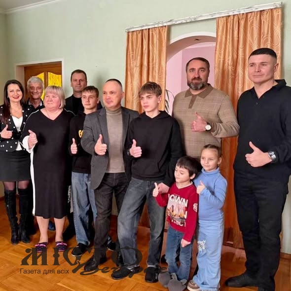 У Володимирі привітали прийомну сім’ю переселенців 