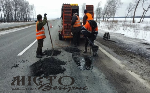 Скільки мільярдів витратить уряд на ремонт доріг після зими 