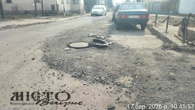 У Володимирі інспектори муніципальної варти зафіксували порушення ПДР та проблеми з благоустроєм 