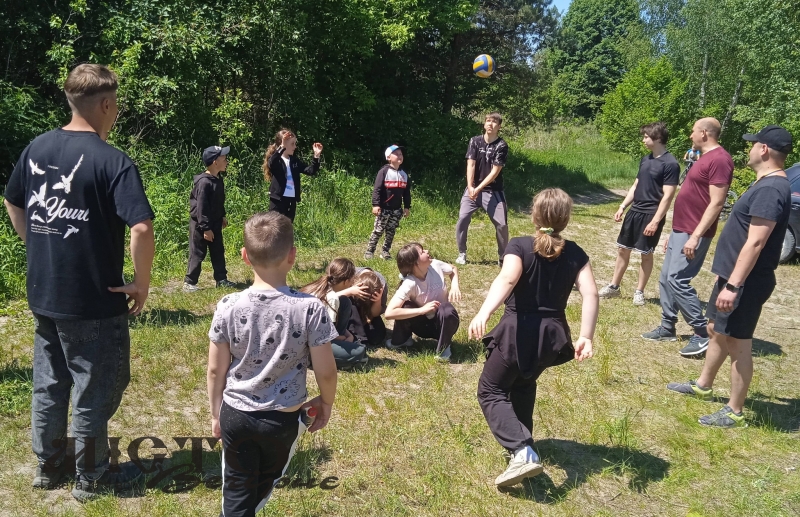 У Холопичівському ліцеї провели День здоров’я: спорт, куліш і гарний настрій 