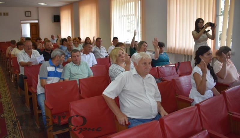 В Іваничах провели засідання селищної ради 