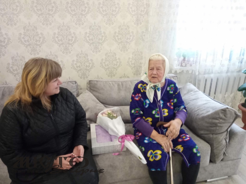 Привітали з ювілеєм довгожительку Литовезької громади 
