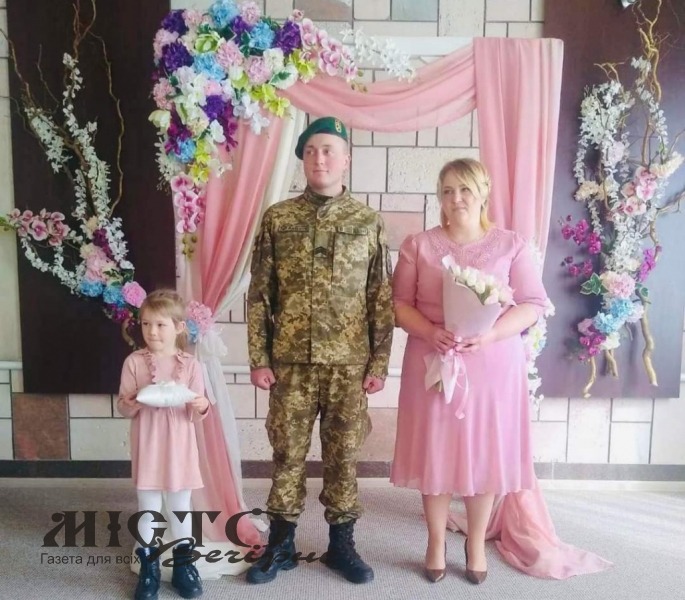 Понад п’ятдесят пар одружилися у Нововолинську під час війни 