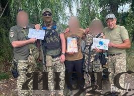 Військові отримали автомобіль, планшети та приціл: як пройшла чергова поїздка на Схід від Нововолинських волонтерів 