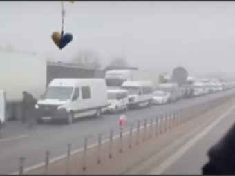 Скандал на пункті пропуску «Устилуг»: «порожні» автобуси, черги й тисяча гривень 