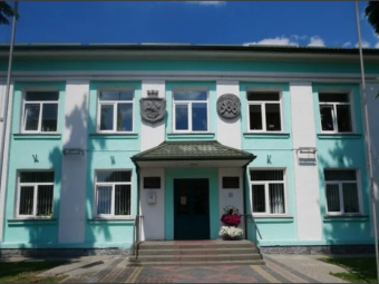 Виконком Володимирської міськради неправомірно змушував бізнес погоджувати графік роботи – АМКУ 