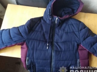 У Володимирі чоловік із 10 судимостями отримав понад 7 років за викрадення куртки 