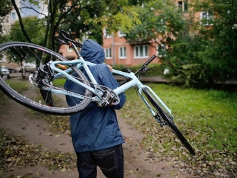 У Володимирі молодий хлопець викрав у жінки велосипед 