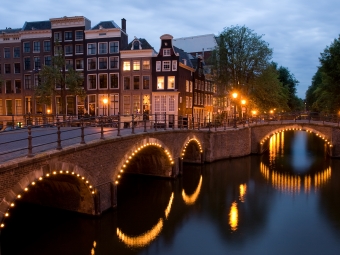 В Амстердамі хочуть заборонити продаж легких наркотиків туристам 
