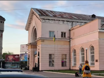 Росіяни пошкодили залізничний вокзал у Полтаві 