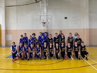 Баскетбольний клуб «Кажани» з Нововолинська розгромив суперників у Львові 