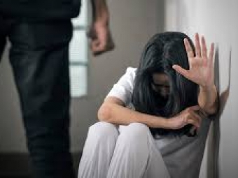 Бив і принижував дружину: на Волині чоловіка покарали за домашнє насильство 