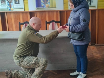 Героя з Оваднівської громади Олександра Пальшина нагородили посмертно: орден передали матері 