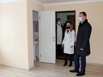 У Володимирі-Волинському обладнали кімнати для тимчасового проживання лікарів 