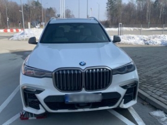 На кордоні з Польщею виявили крадене BMW 