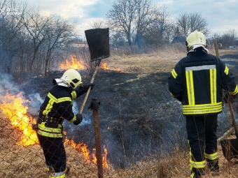 У різних громадах Волині рятувальники ліквідували 18 пожеж 