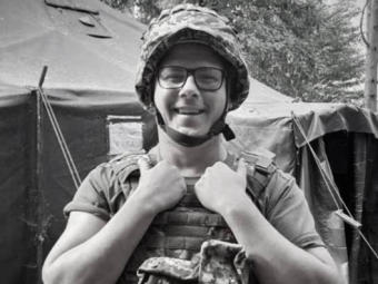 Третій день поспіль Володимирська громада прощатиметься із Героєм: поховають 35-річного захисника Олександра Ластенка 