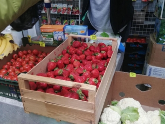 Розповіли, скільки коштує полуниця на ринку у Володимирі 