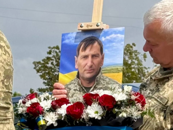 Понад півтора року вважався зниклим безвісти: в Нововолинську поховали воїна Олександра Грабового  