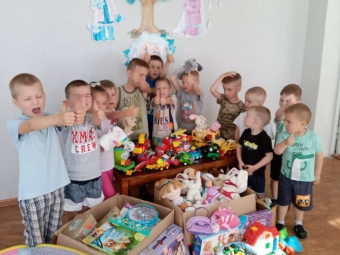 Волонтери передали іграшки для дітей із садочка села Павловичі 