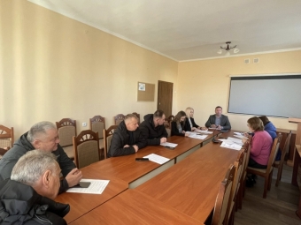 У Зимному відбулося засідання з питань бюджету та соціально-економічного розвитку 